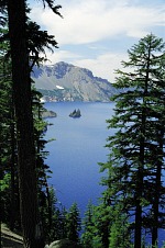 Fantómová loď z dálky.