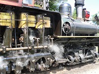 Close-up of the steam engine and gears