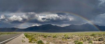 Dvojitá duha nad Wheeler Peak