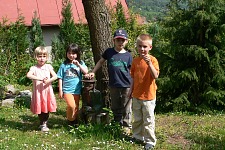 Děti ve Stříbrné Skalici.