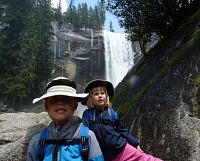 Děti u Vernal Falls