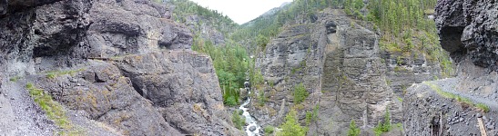 Národní rekreační chodník Medvědí potok u Ouray, Colorado. Národní rekreační chodník Medvědí potok u Ouray, Colorado.