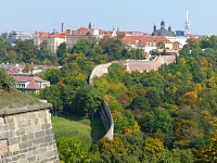 Vyhlídka z Vyšehradských hradeb. Vyhlídka z Vyšehradských hradeb.