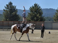 Volná jízda &mdash; Daenerys Targaryen.