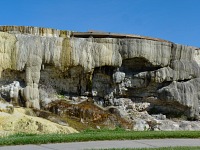Pohled na kaskádu a dřevěný chodníček od plovárny. Pohled na kaskádu a dřevěný chodníček od plovárny.