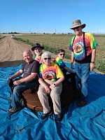 S pilotkou Jeanne. S pilotkou Jeanne.