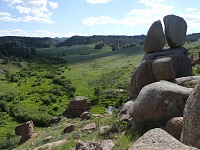 Vraní potok a skalky v národním lese kolem Happy Jack. Vraní potok a skalky v národním lese kolem Happy Jack.
