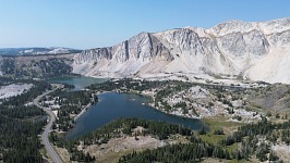 Plesa Zrcadlové a Mariino.