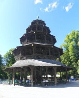 Anglické zahrady: Čínská věž Anglické zahrady: Čínská věž