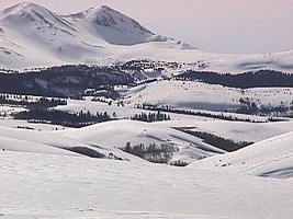 Sierra Nevada - nekonečné bílé svahy